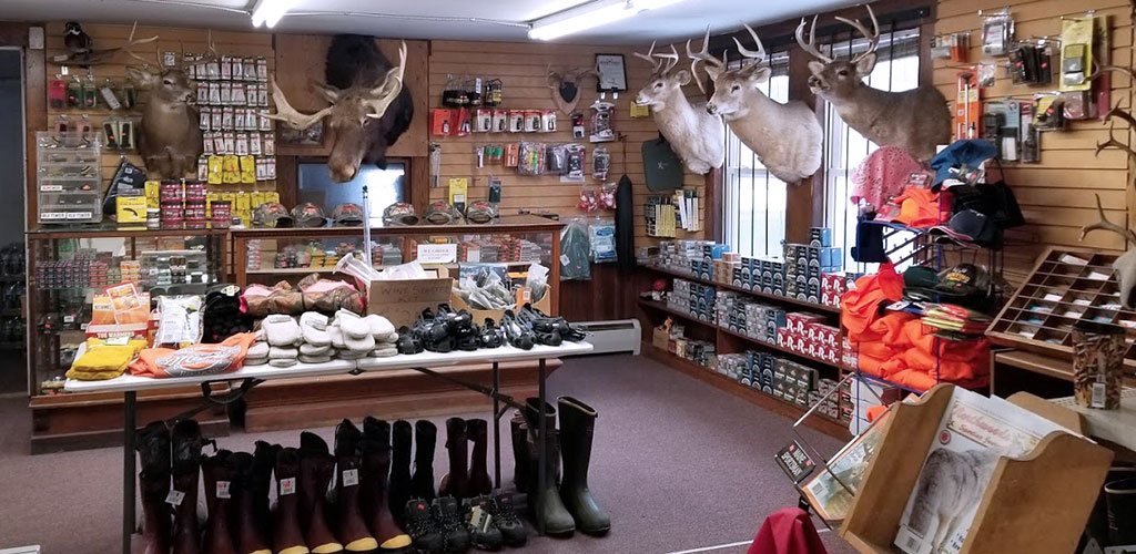 Jack's Trading Post, Grocery Store, Convenience Store, Hunting & Fishing  Supplies, Tale-Out Food, located in Farmington, Maine.